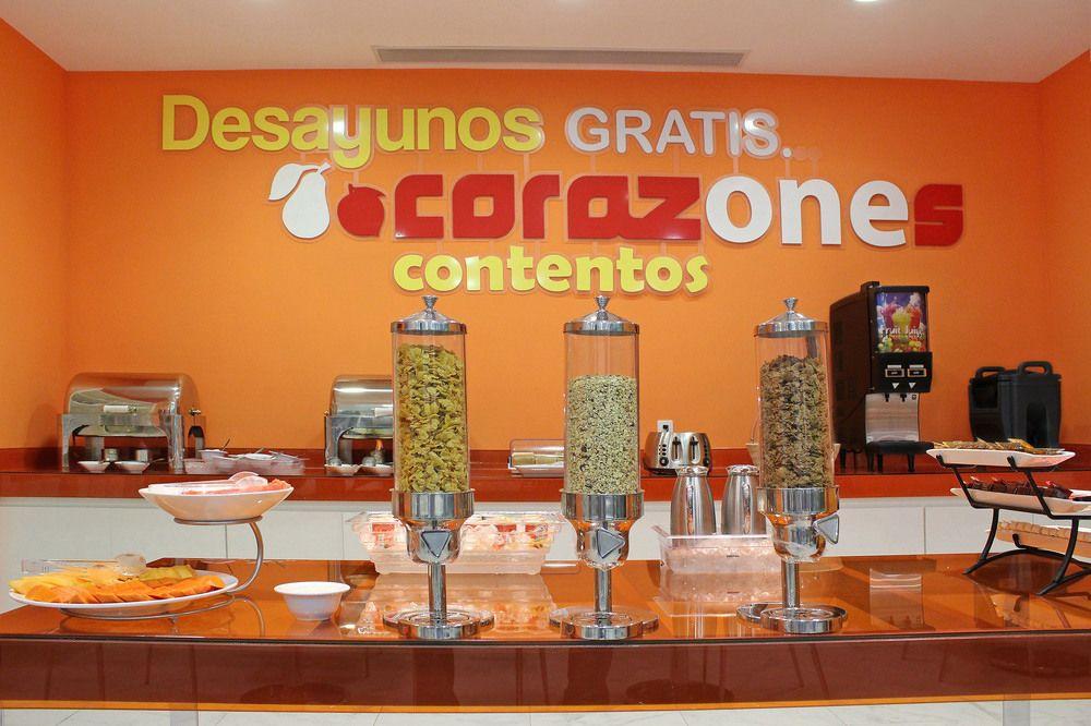 One Chihuahua Fashion Mall Extérieur photo
